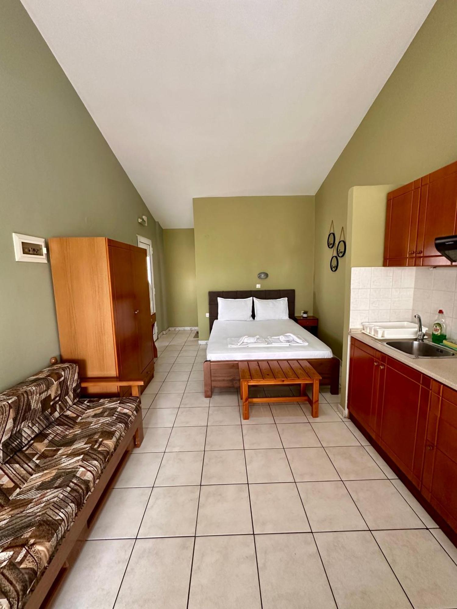 Artemis Hotel Apartments Keramoti  Exterior photo